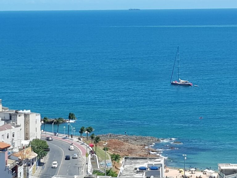 FOTO PRAIA RIO VERMELHO